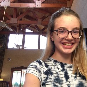 Meet your Posher, Celia